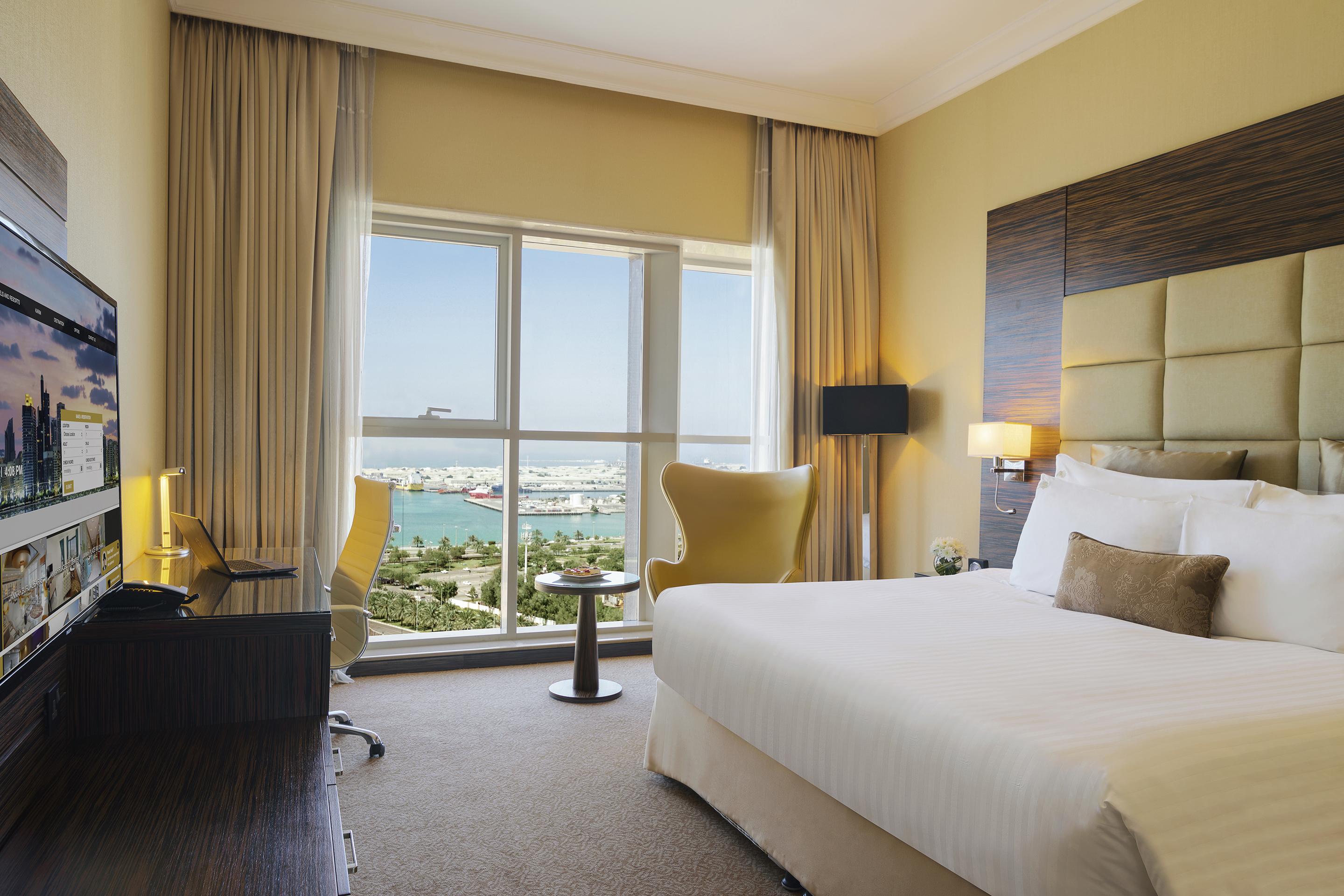 잔나 버즈 알 사라브 호텔 아부다비 외부 사진 A guest room at the hotel