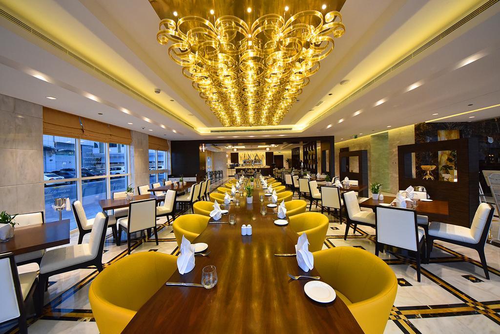잔나 버즈 알 사라브 호텔 아부다비 외부 사진 The restaurant